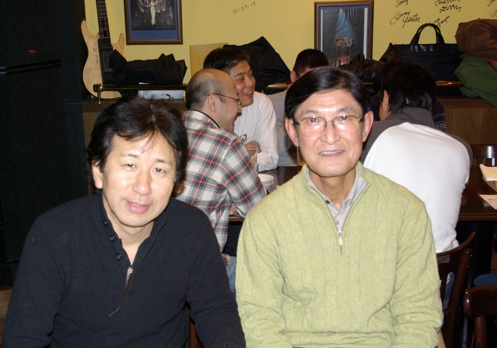 「BACK In Town」でライブ