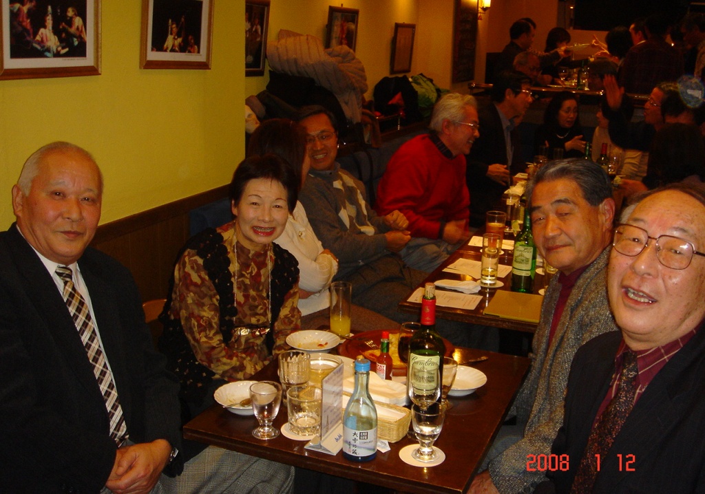 「BACK In Town」でライブ