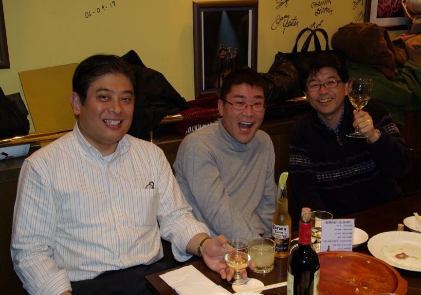 「BACK In Town」でライブ