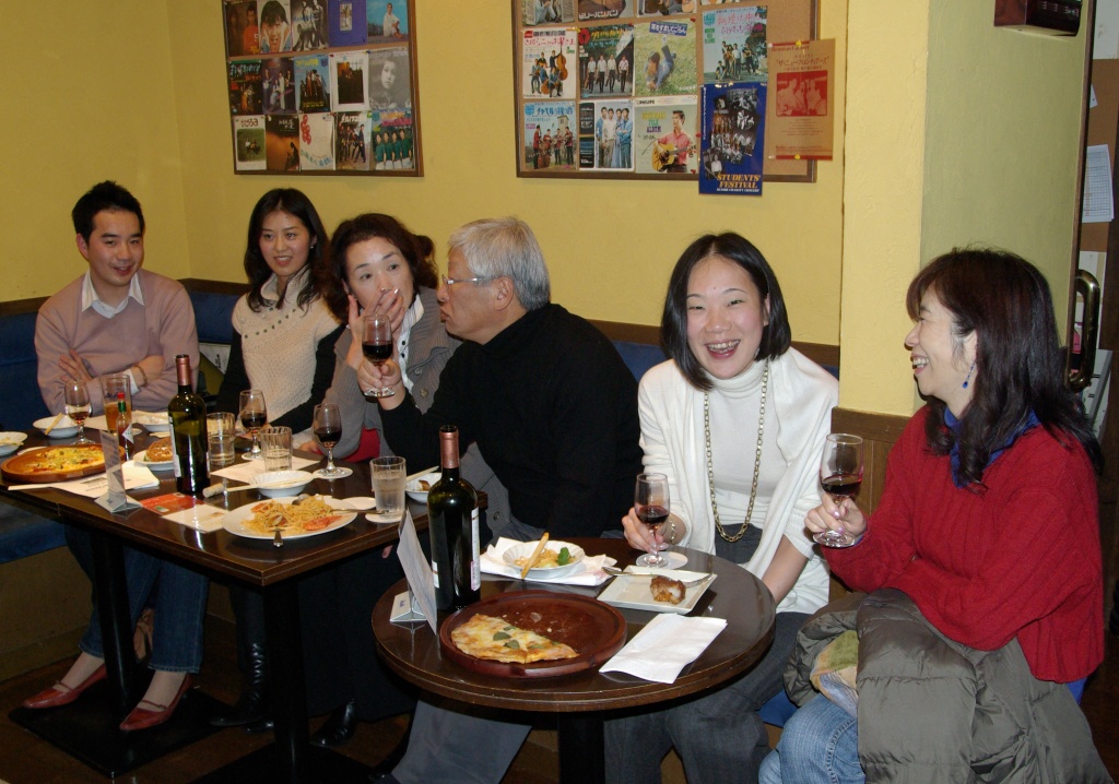 「BACK In Town」でライブ