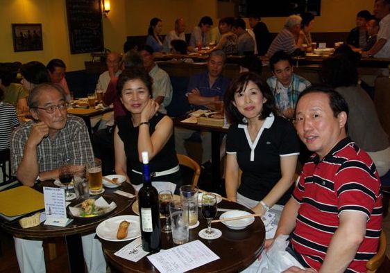 「BACK In Town」でライブ