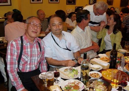 「BACK In Town」でライブ